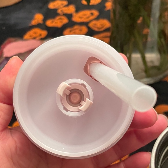 Stanley Light Pink Mug with Straw - Picture 4 of 5